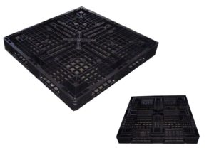 black pallets